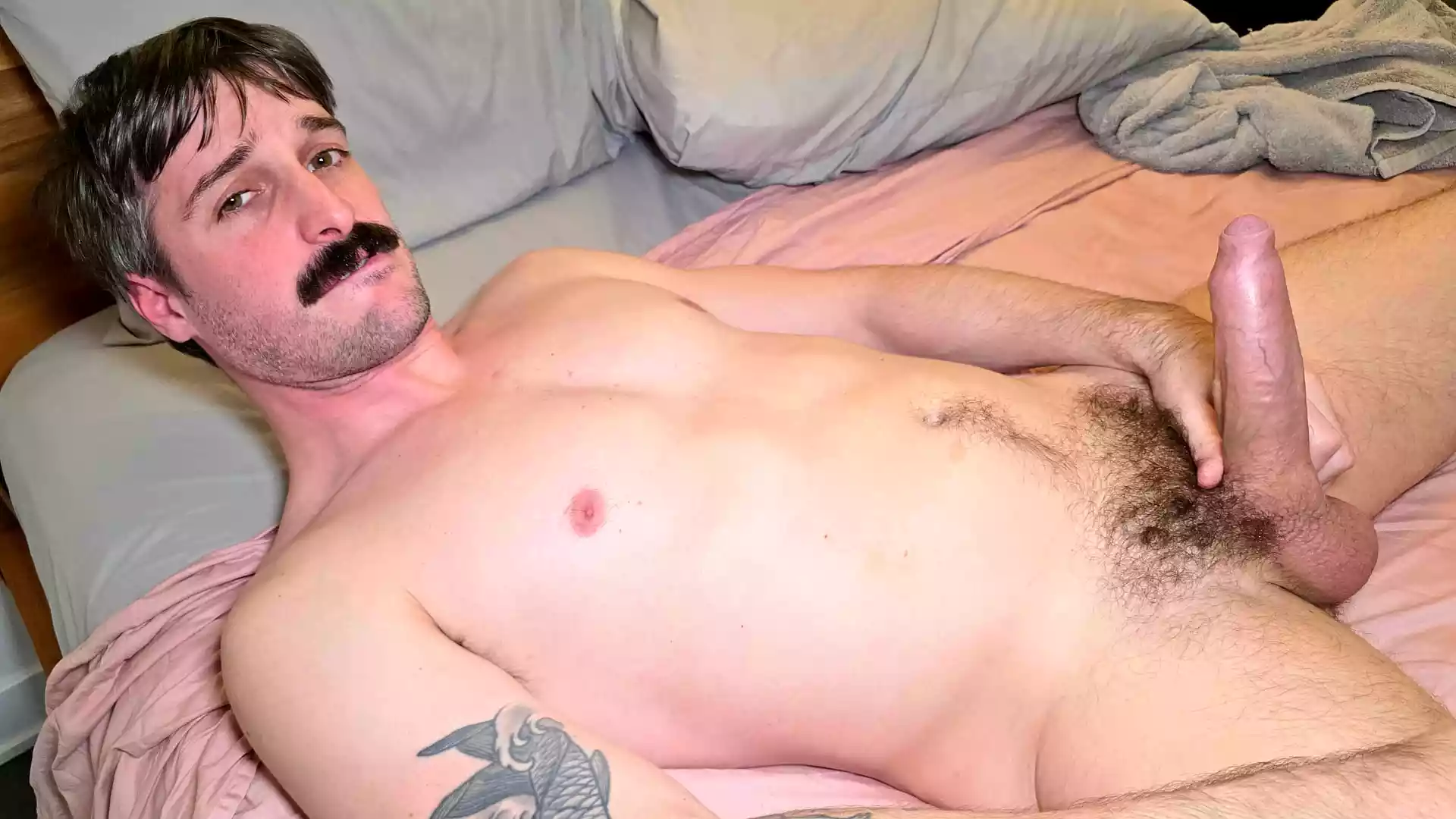 Amateur Gay POV, Back Home Early – Romeo Davis and Seb Leblan