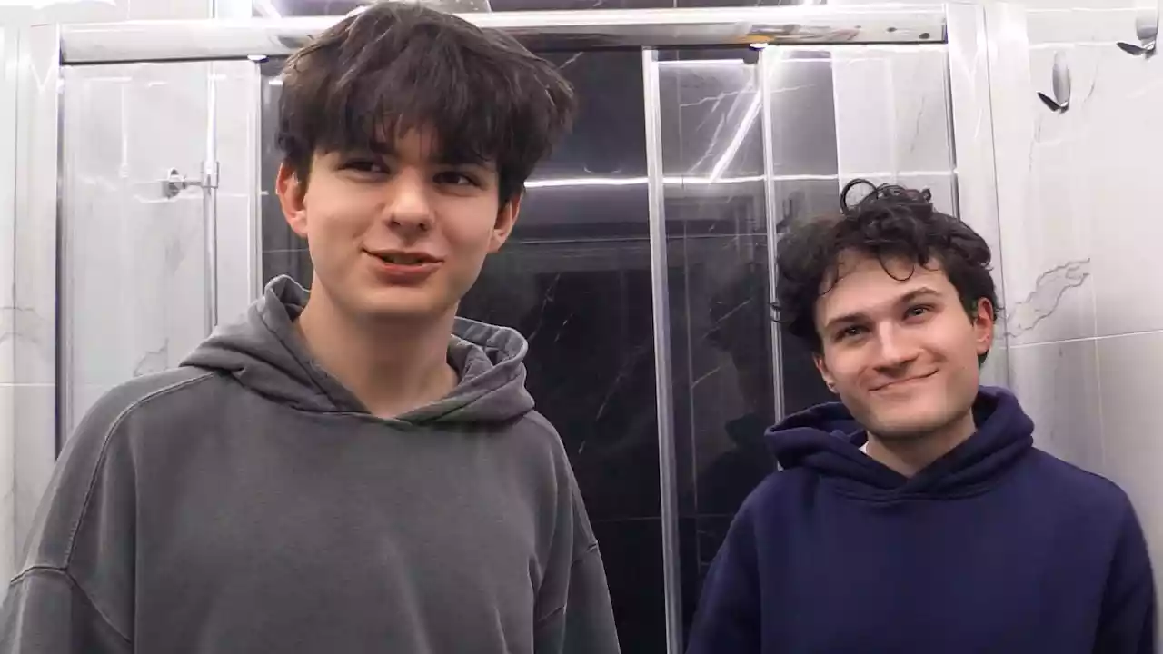 Czech Hunter 818 – Denny, Benny and Ondrej