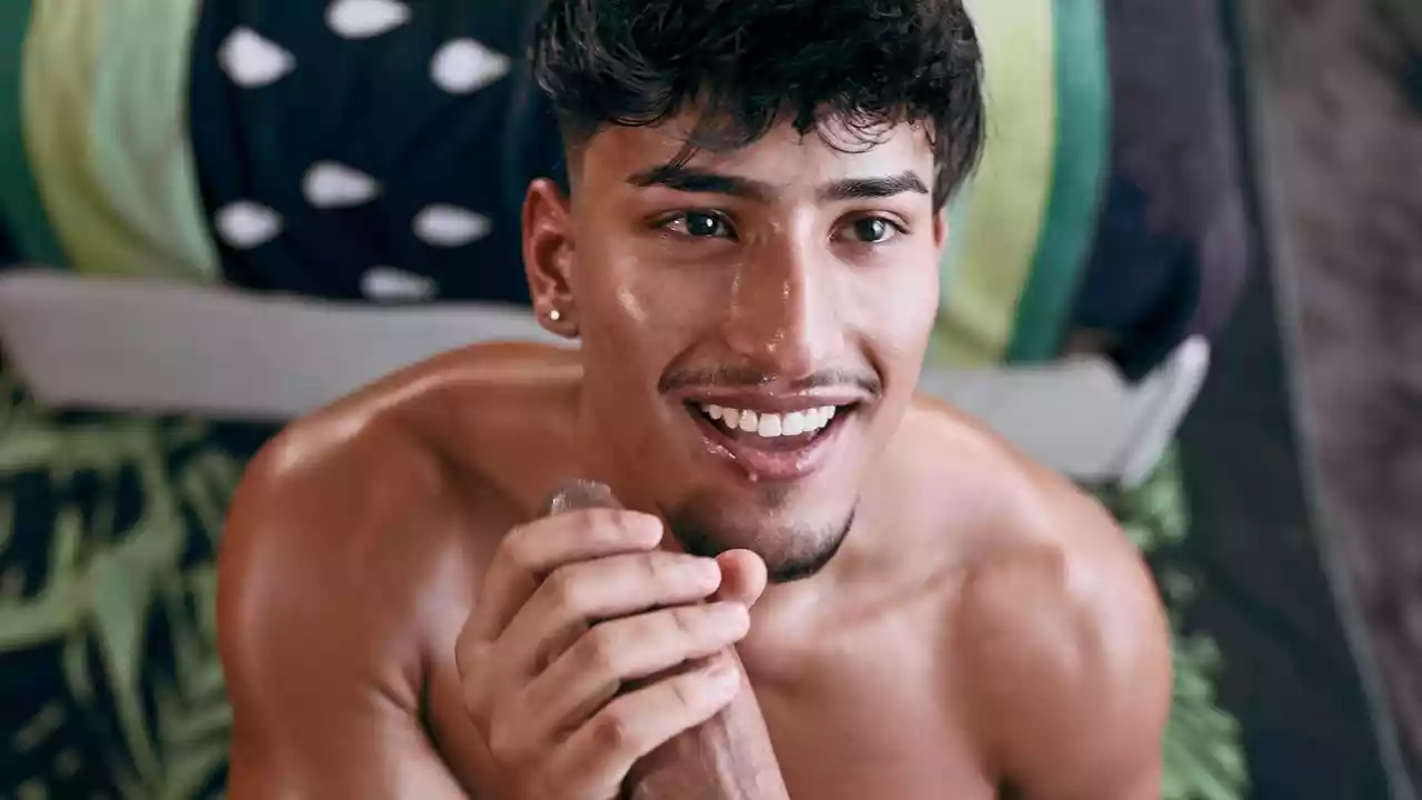 Alexandro Cabrera fucks Johann Court