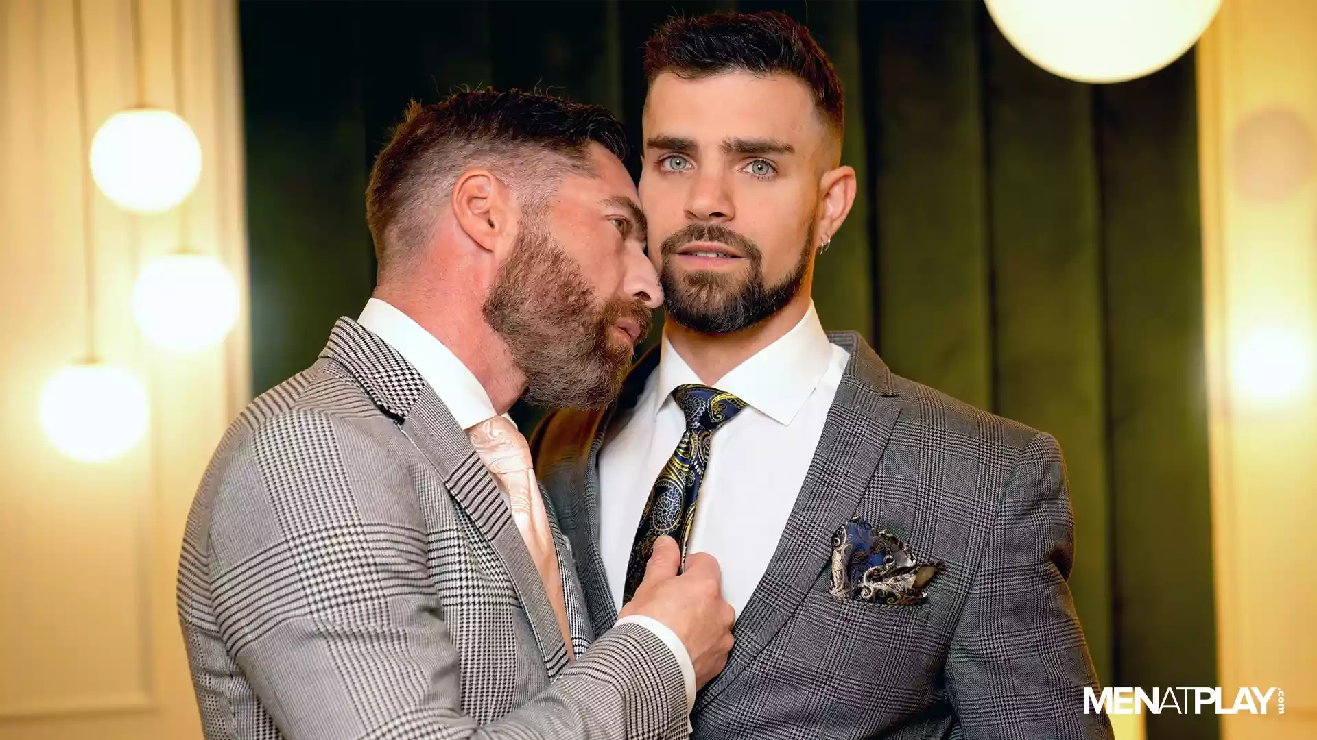 Businessmen Casual Hookup – Manuel Capri and OnlyMatt